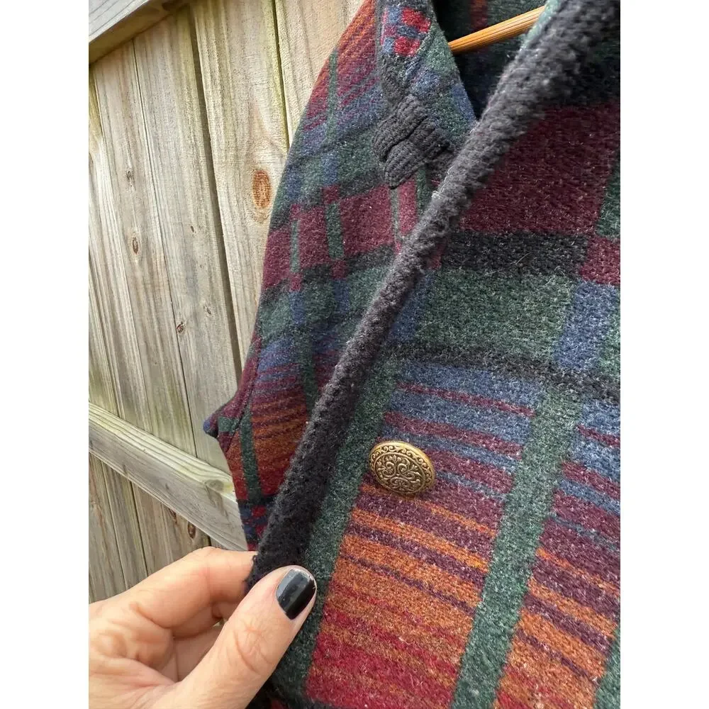 Vintage Oversized Plaid Wool Coat in Forest Green & Oxblood - Picture 9 of 10